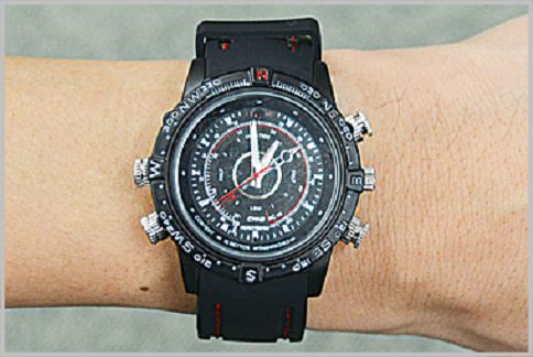 スパイカメラの腕時計タイプは3千円台
