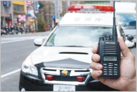 パトカー追尾を知らせてくれる変わりダネ受信機