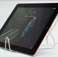 iPadスタンドを針金ハンガーで自作する方法