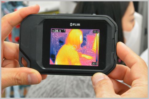 サーモグラフィ撮影ができる多機能赤外線カメラ