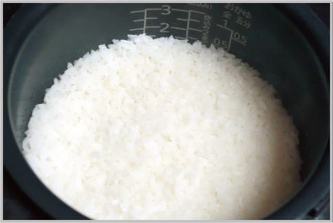 古米を美味しく炊く方法はグリシン・寒天・米油