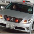 覆面パトカーがPA出口付近に止まっている理由