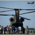 CH-47輸送ヘリでドアを開けたまま空を飛べる