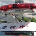 パトカーの赤色灯の下の箱には何が入っている?