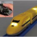 100均プチ電車を改造してプラレールで走らせる