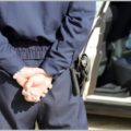 冬服も合服もある警察官の「活動服」の値段は?