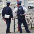 職務質問の回避にはスマホや生理現象を利用する