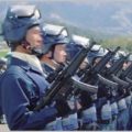 短機関銃も装備する警察の「銃器対策部隊」とは