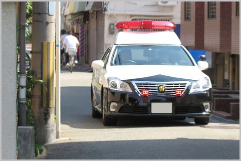 職務質問で「拳銃を見せて」お願いした反応は?