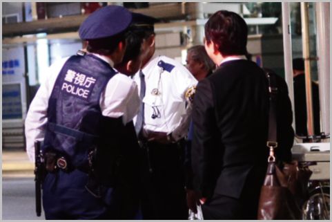 職務質問は階級章のバーの数で上官を判別すべし