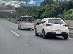 あおり運転より怖い「つきまとい運転」の対処法
