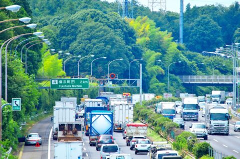 高速を途中下車しても料金が高くならないICとは