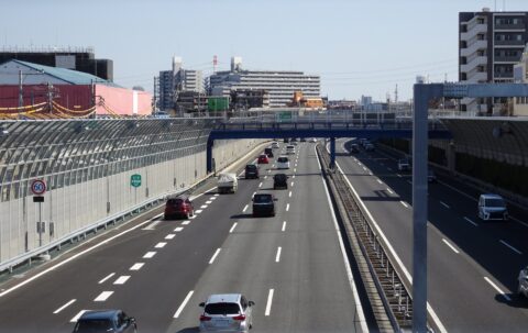 黒字の京葉道路や第三京浜が無料化されない理由