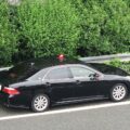 覆面パトカーは高速で速度違反をどう捕まえる?