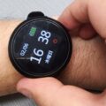 レンズ部が360度回るスマートウォッチ型カメラ