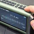 プレーヤーにもなるディスプレイ付き中華ラジオ