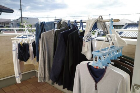 不倫する専業主婦を尾行する探偵が使う撮影機材