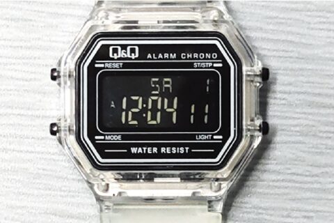 チプシチ改造で黒ベースの白デジタルに反転する