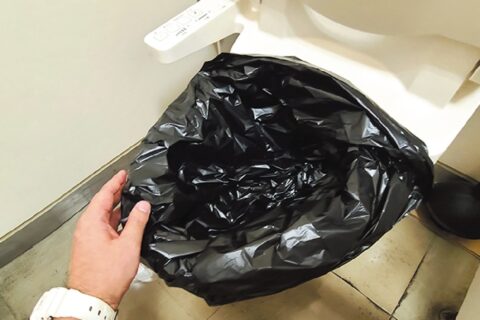 非常用トイレは排便袋と凝固剤を個別で用意する